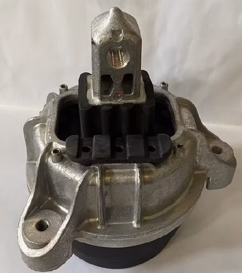 OEM: 22116761089/22 11 6 761 089 적합 BMW 5 (E60, E61) 520I, 523I, 525I, 530I 년: 2003-2010 Kutway 엔진 마운트